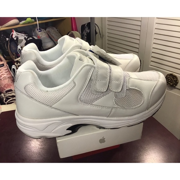 Drew Lightning II V - Men's Athletic Walking Shoe. Like New. - Picture 5 of 16